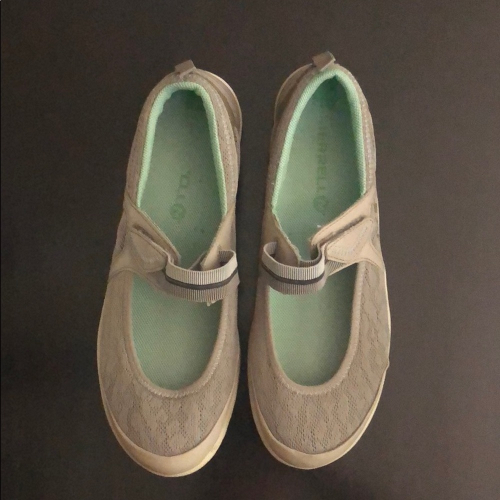 Merrell women’s slip ons Mary Jane grey green 7.5